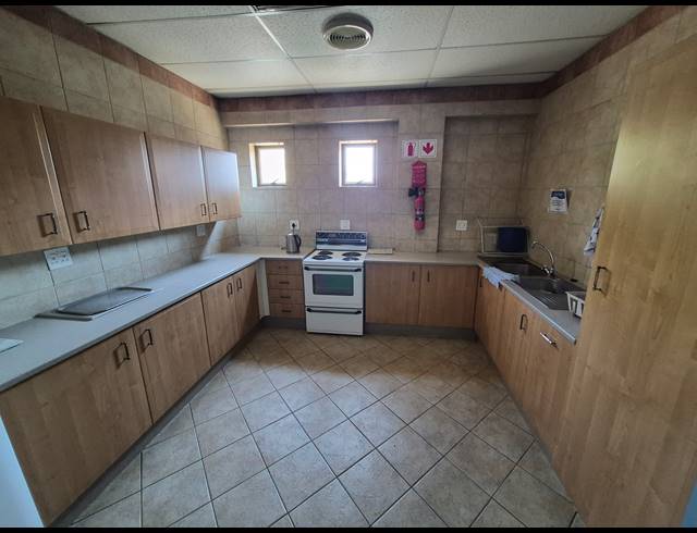 1,500M² OFFICE FOR SALE IN WOODMEAD